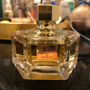 Flora by Gucci -2.5 fl oz bottle